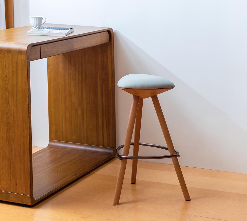 鑽石皮克高凳-皮-情境