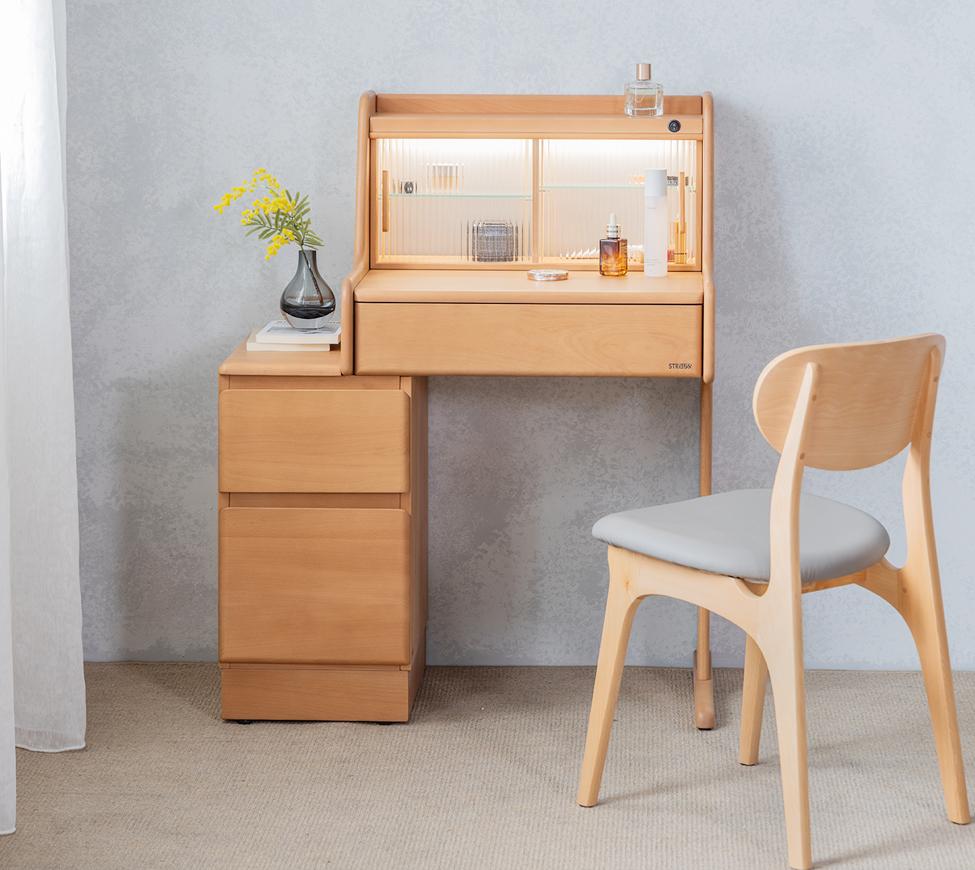 雅緻化妝桌-情境2025