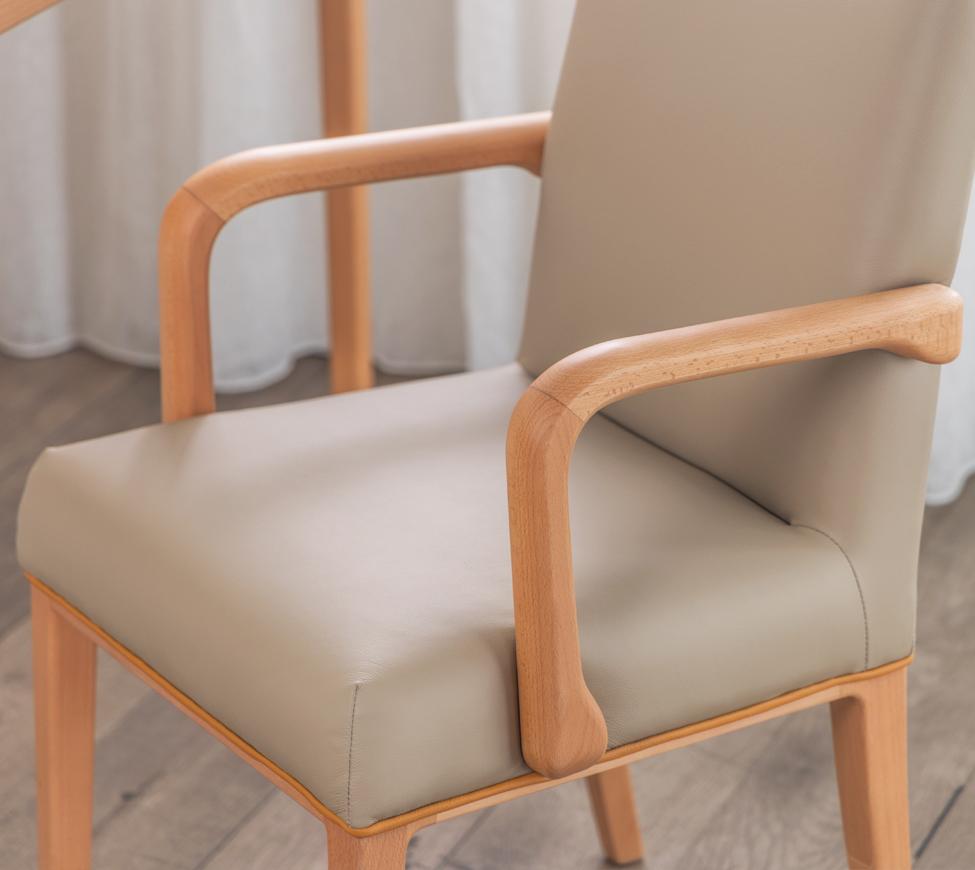 敦雅扶手椅-牛皮_細節情境1