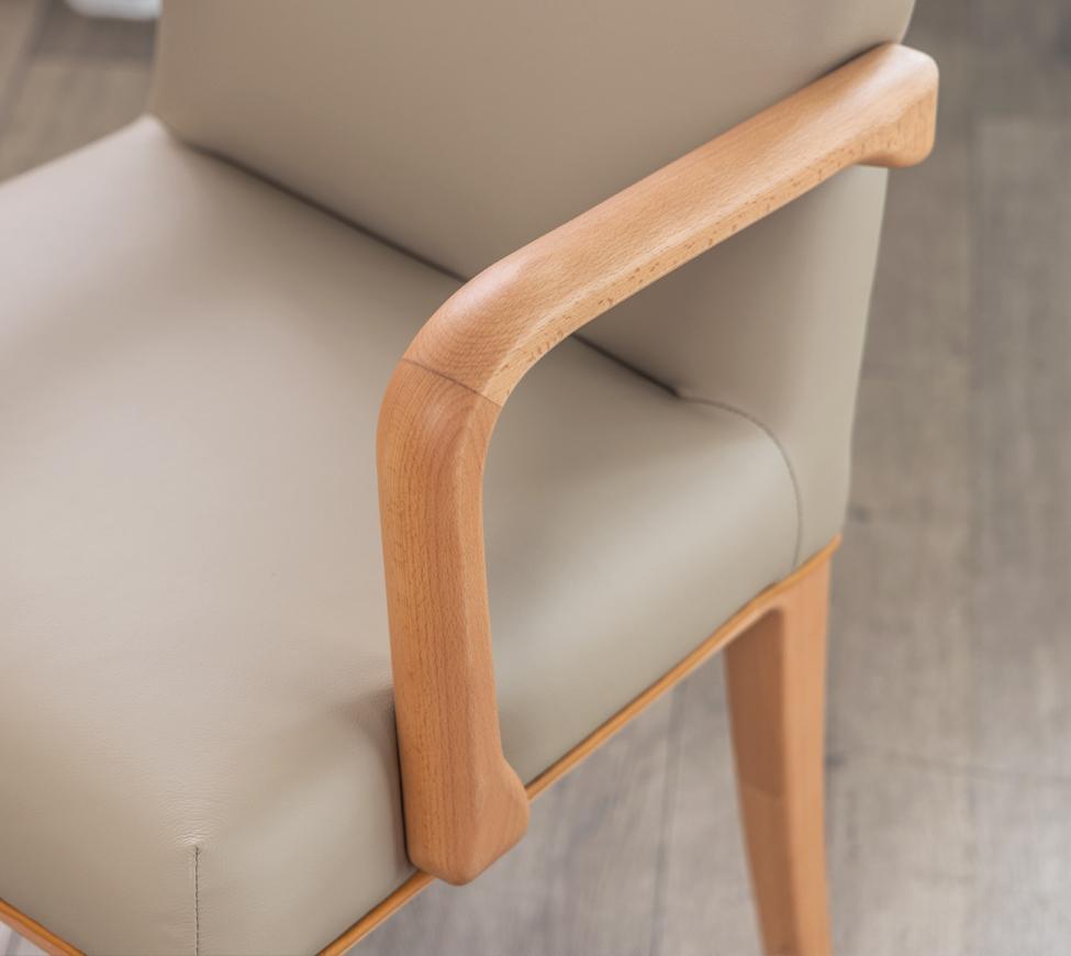 敦雅扶手椅-牛皮_細節情境2