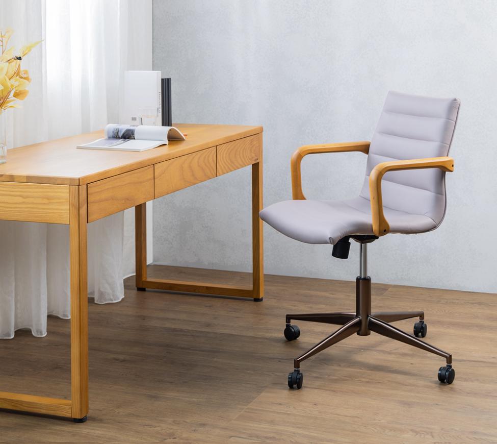 書韻塔吉扶手椅皮_附輪_情境