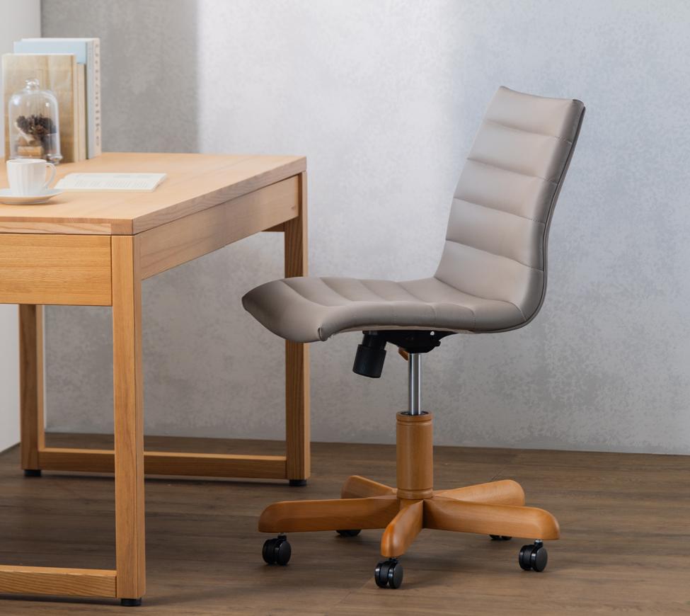 書韻花笠單椅_AK皮款LB610_附輪_情境01